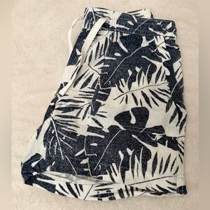 Nautica Blue and White Leaf Print Women’s Linen Shorts